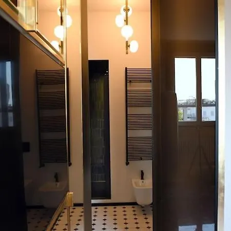 Apartment 3 Minutes' Walk From The Duomo Cathedral