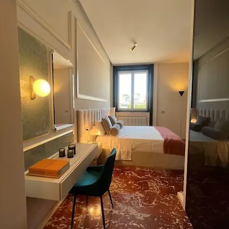 Apartment 3 Minutes' Walk From The Duomo Cathedral Milan
